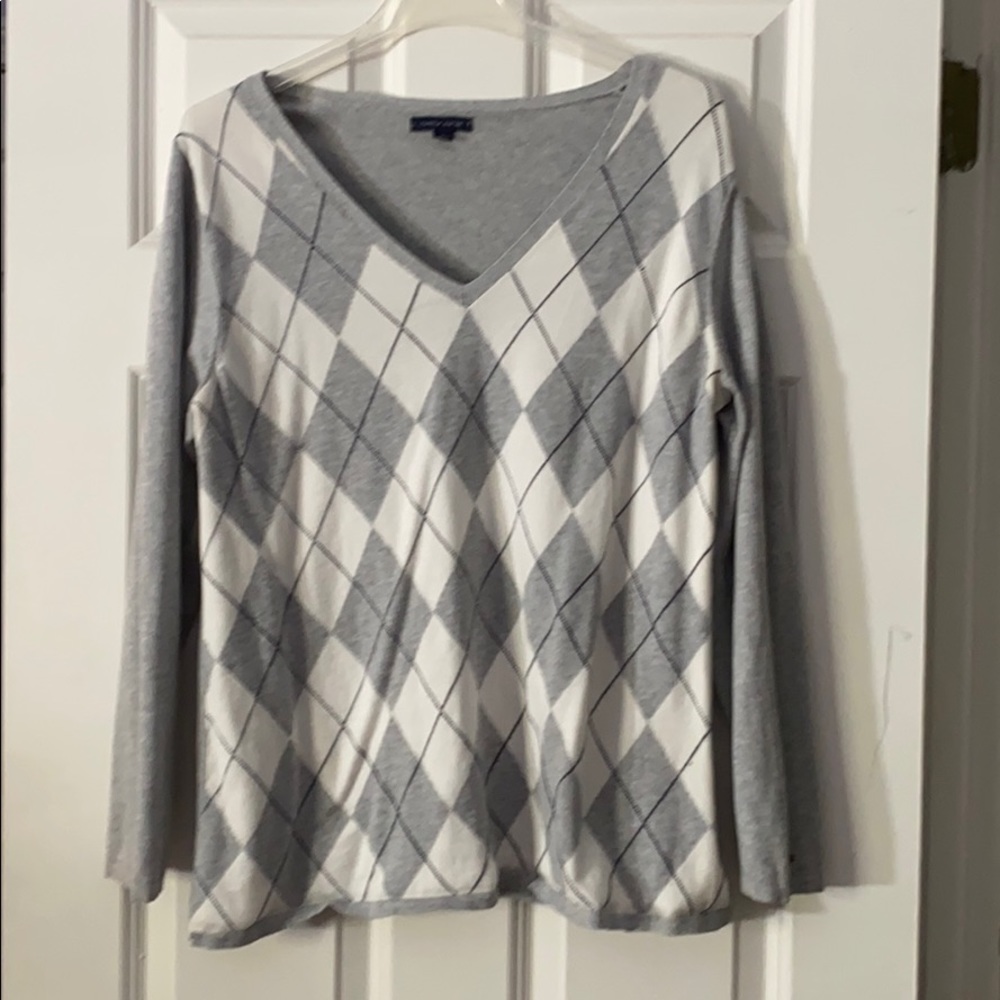 Tommy Hilfiger pull over sweater